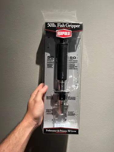 ALICATE DE CONTENÇÃO RAPALA COM BALANÇA 50LB