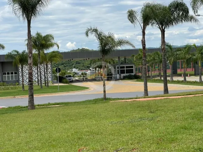 Terreno em Condomínio em Jardins Porto, Senador Canedo/GO