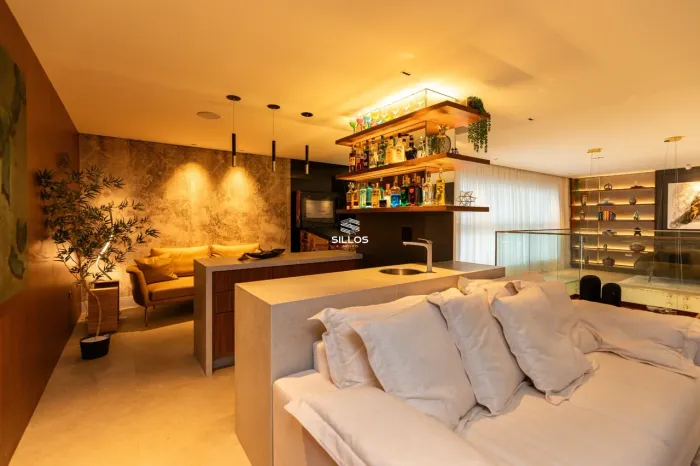 Apartamento á venda com 3 suites no Mercês em Curitiba