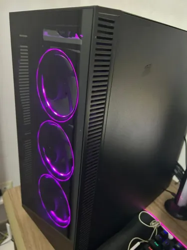 Gabinete gamer Gamemax Draco XD,Mais Tower, Vidro Temperado,RGB,Black