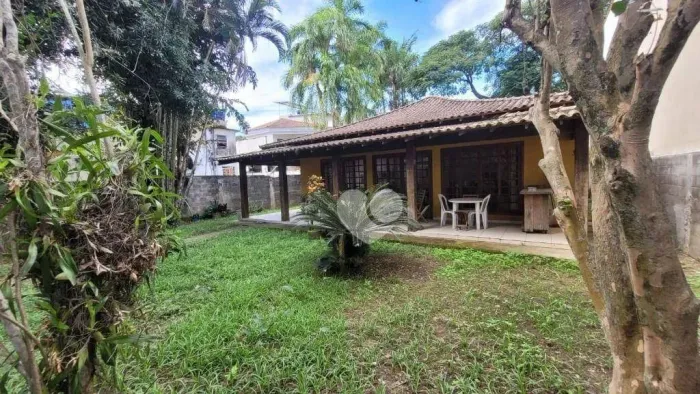 Casa com 3 quartos à venda, 174 m² por R$ 1.090.000 - Vargem Grande - Rio de Janeiro