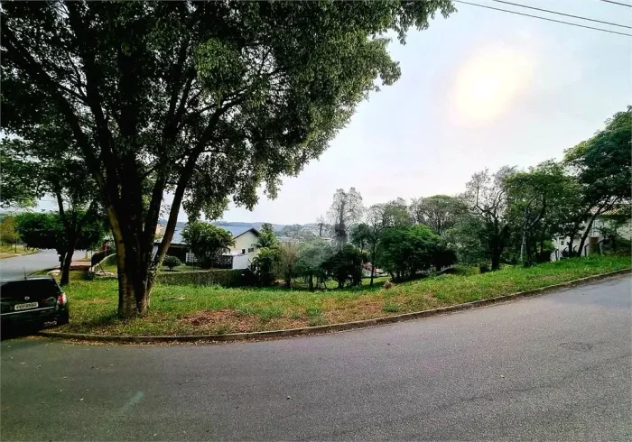 Terreno à venda no condomínio Estância Marambaia, Vinhedo - SP