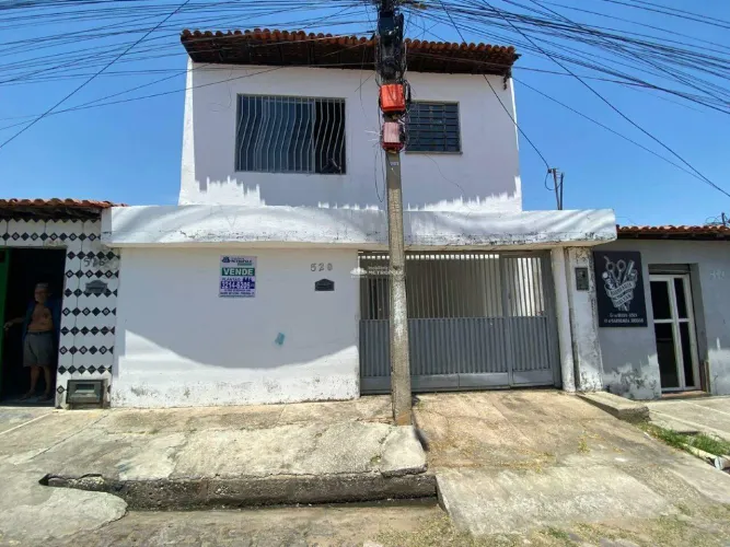 SOBRADO À VENDA BAIRRO GURUPI