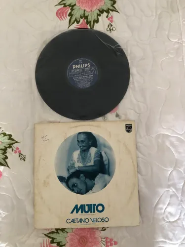 1 disco de vinil de Caetano Veloso - Muito Dentro da Estrela Azulada.