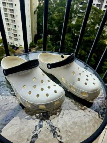 Crocs 43 Original Seminovo!
