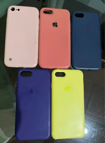 Vendo essas Capinhas para iPhone 8 (usadas).