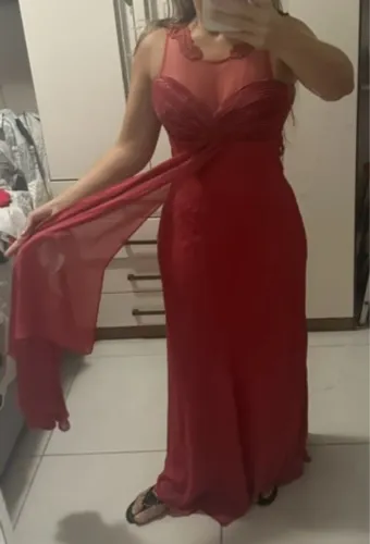 Vestido Longo Vermelho - Festa de Casamento