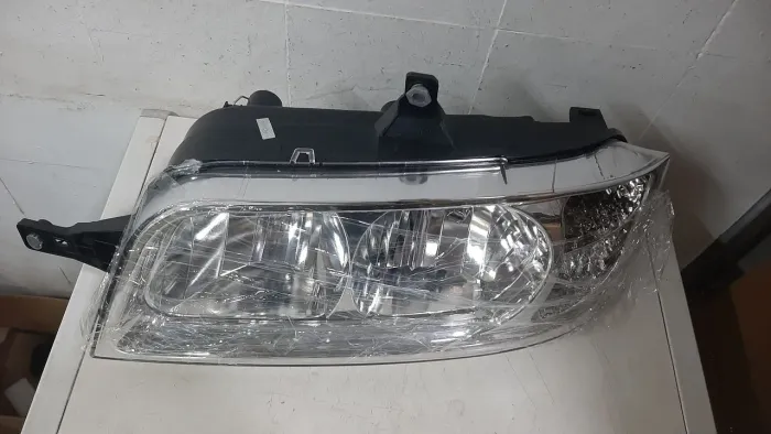 Farol ducato esquerdo 