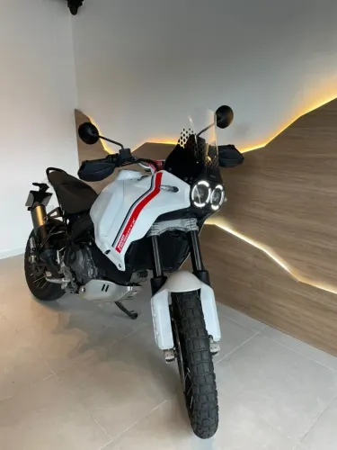 Ducati Desert X 2024 