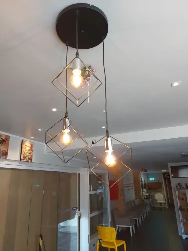 Luminária Pendente em Metal com 3 Lâmpadas