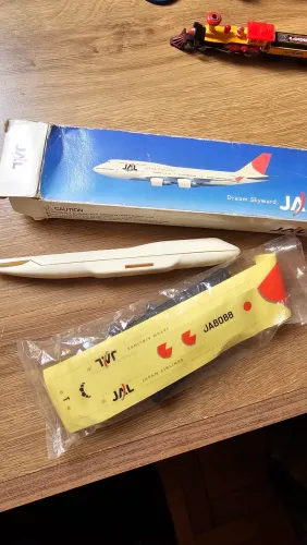 Miniatura Boing JAL 747-400  Suvinier rarissimo