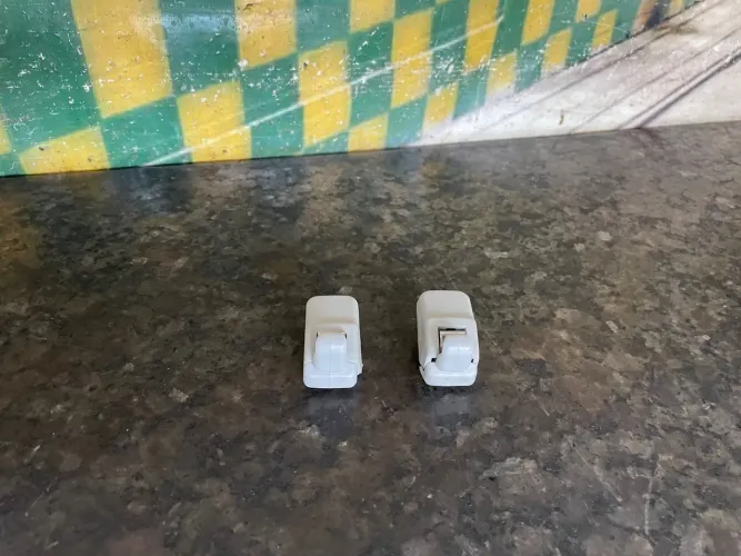Suporte quebra-sol Fiat pulse 2023 unidade