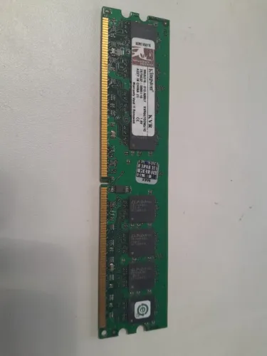 Memoria Kingston Desktop 1GB PC5300 667MHz KVR667D2N5/1G