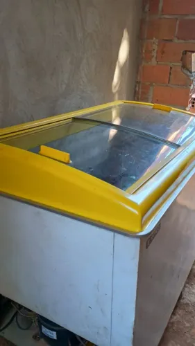 Frizer horizontal em perfeito estado
