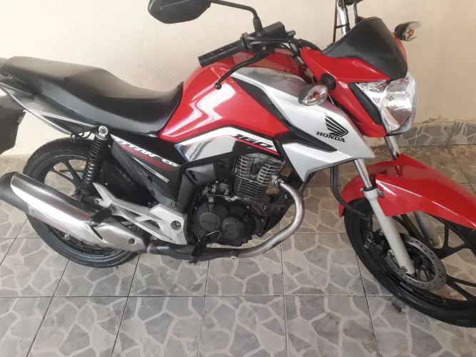 Vendo titan 160 2022