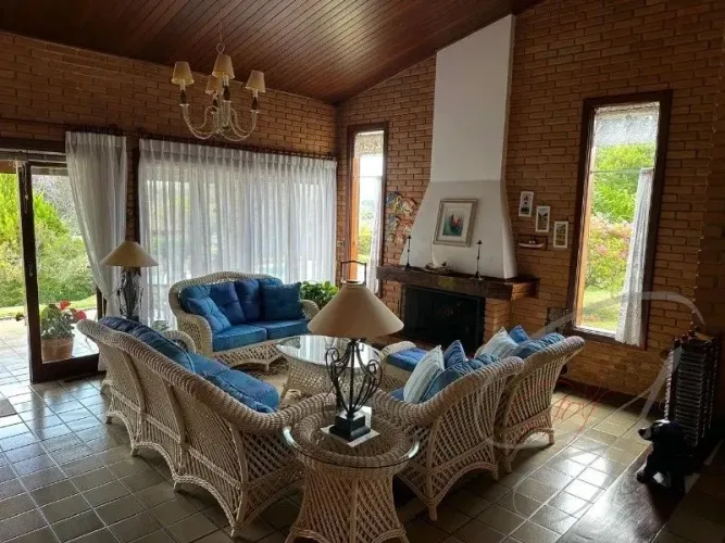 Excelente imóvel residencial à venda no Condomínio Porto de Ibiúna, em Ibíúna, Estado de S