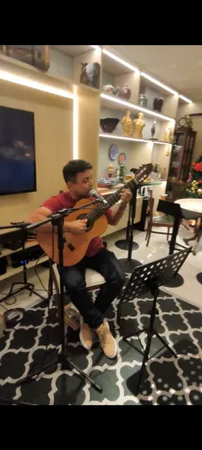 Música ao vivo Voz e violão