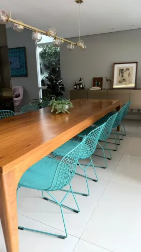 Cadeira modelo Bertoia azul turquesa