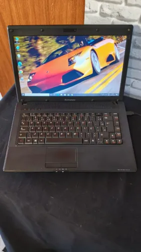 Notebook Lenovo i3,SSD120,8Gigas de memoria Passo Cartao(Leia o Anuncio)Bateria dura 1 Hor