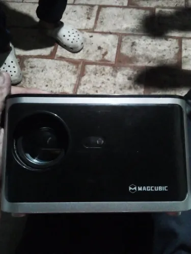 Projetor magcubic 4k tela de cinema pra levar hoje 