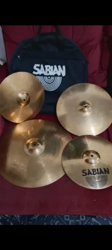 Pratos de bateria sabian b8 kit .
