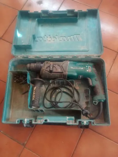 Furadeira Martelete Makita 220v