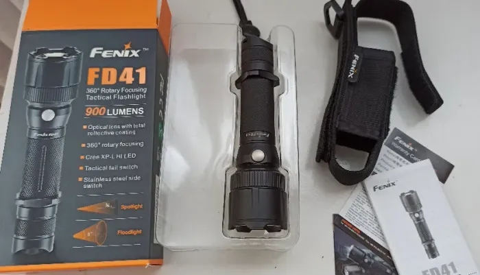 Lanterna Tática Original Fenix Fd-41 900 Lumens
