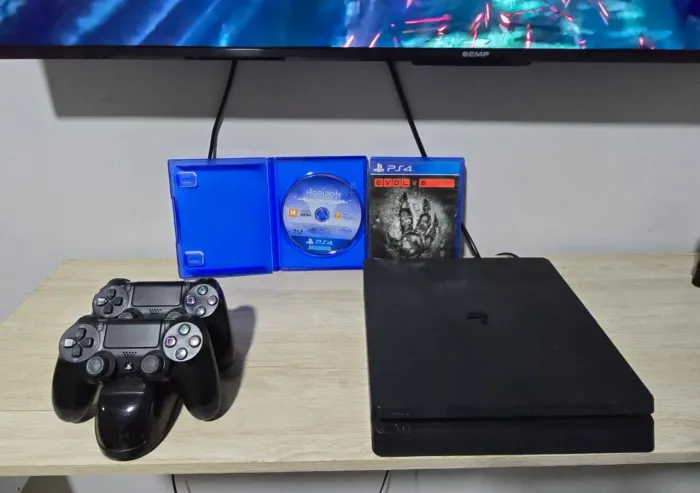 PS4 1TB Com 2 Controle