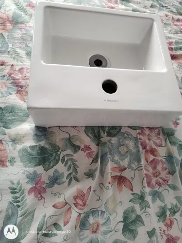 Cuba de banheiro porcelana 