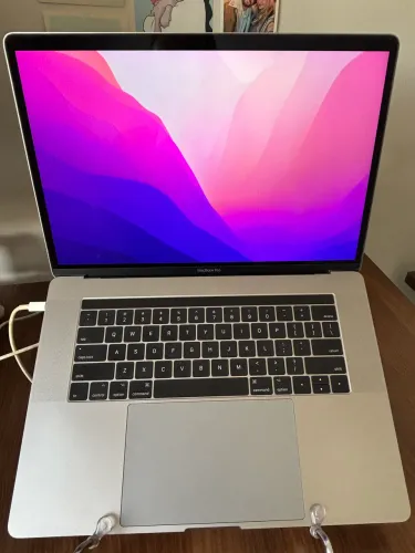 MacBook Pro 15 Polegadas Touchbar 2016