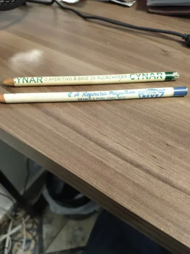 2 Lápis Promocionais - Aperitivo Cynar e Açucar Neve