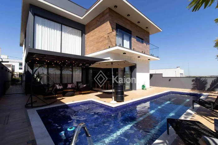 Casa para venda no Condomínio Portal dos Bandeirantes na cidade de Salto/SP