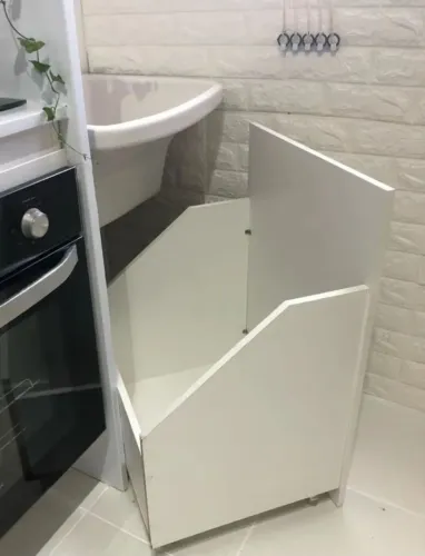 Gabinete nicho para tanque, com rodinhas