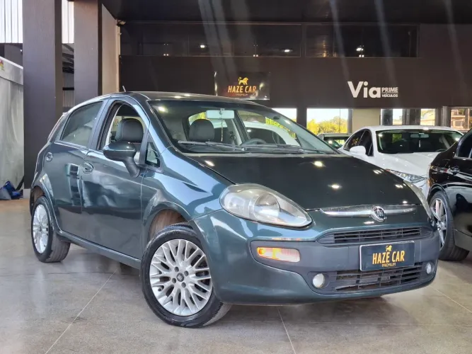 Fiat Punto Essence 1.6 Flex 16V 5P 2014