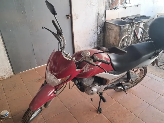 Honda CG 150 Titan 2009, muito nova, bem conservada!