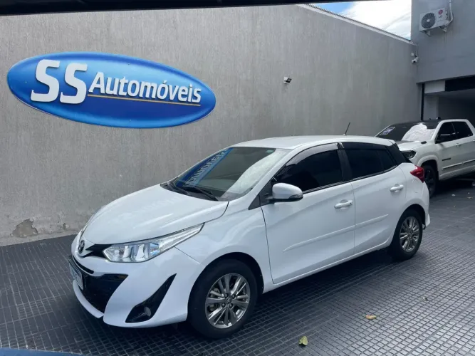 Toyota Yaris Live 1.3 Flex 16V 5P AUT 2022