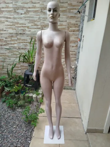 Manequim corpo inteiro