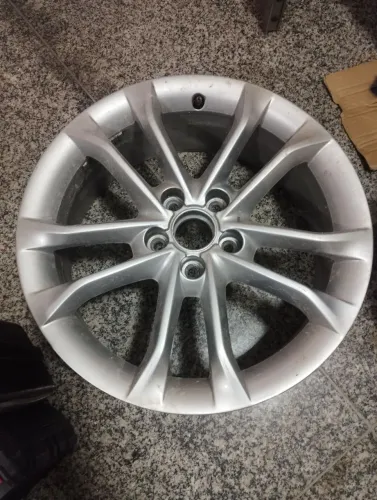Roda do Audi Q3 15/16