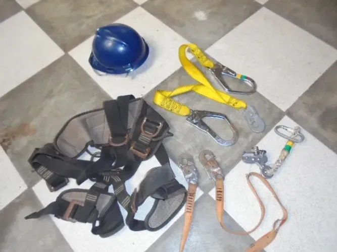 Equipamento de proteção individual para rapel