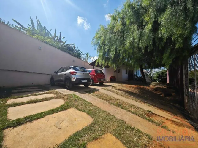 Casa à Venda em Trevo, Belo Horizonte - MG