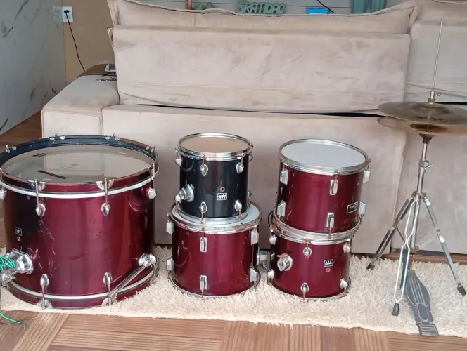 Vendo conjunto acústico de bateria