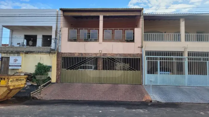Casa Sobrado à Venda no Bairro Cidade Jardim