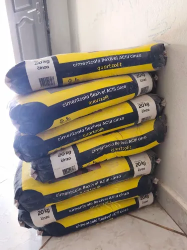 Argamassa Quartzolit ACIII - 20 kg