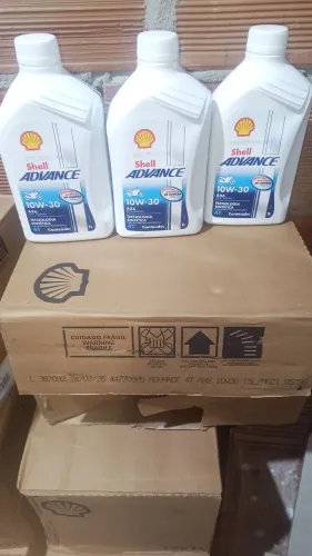 Vendo óleo Shell 10w30 pra moto no precinho 