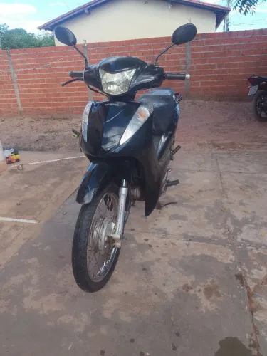 Biz 125 , no ponto de transferência