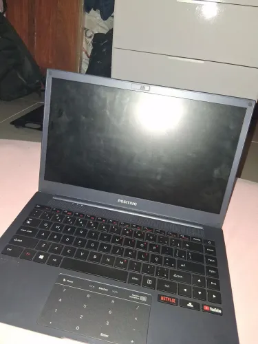 VENDO NOTEBOOK POSITIVO MOTION Q232B