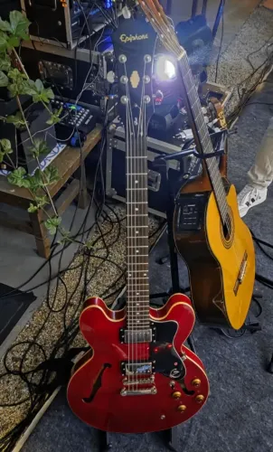 Epiphone Dot ES-335 + Bag Original