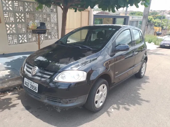 Volkswagen Fox Plus 1.0mi/ 1.0mi Total Flex 8V 4P 2009
