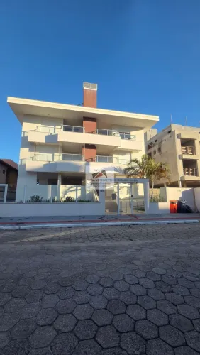 Apartamento Cobertura 2 suítes 500 metros do mar!