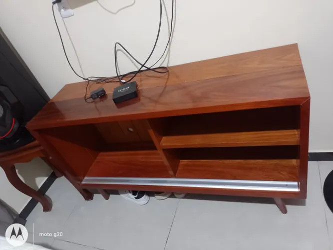 Vendo rack de madeira